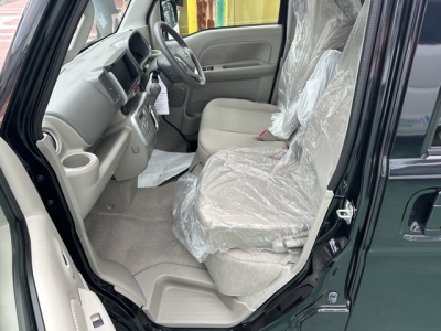 エブリイワゴン(スズキ)中古車 前席内装