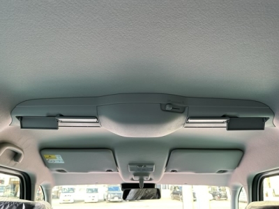 新型スペーシアカスタム(スズキ)届出済未使用車 内外装写真他１