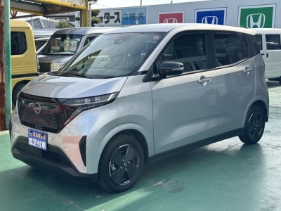 サクラ(ニッサン)中古車 前方