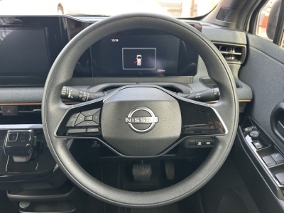 サクラ(ニッサン)中古車 内外装写真