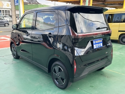 サクラ(ニッサン)中古車 後方