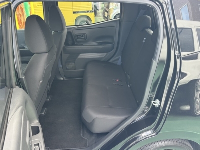 サクラ(ニッサン)中古車 後席内装