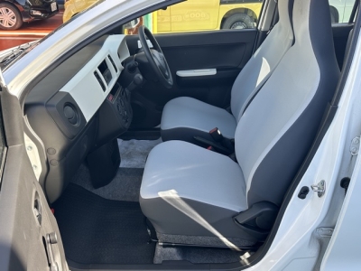 アルト(スズキ)中古車 前席内装