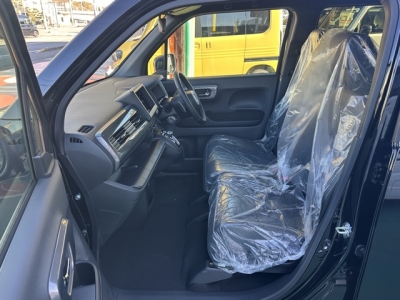 N-WGN(ホンダ)届出済未使用車 前席内装