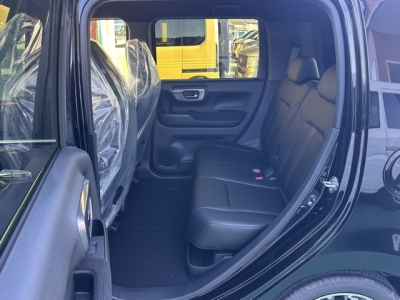 N-WGN(ホンダ)届出済未使用車 後席内装