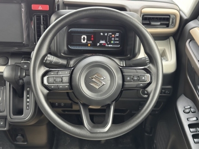 新型スペーシア(スズキ)届出済未使用車 内外装写真