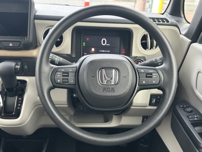新型N-BOX(ホンダ)届出済未使用車 内外装写真他１