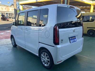 新型N-BOX(ホンダ)届出済未使用車 後方