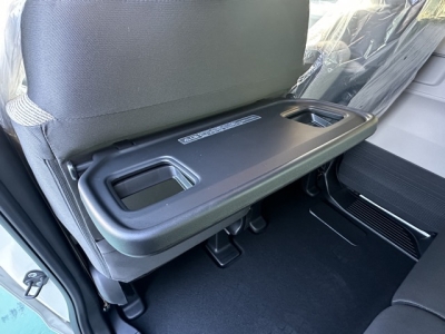 新型N-BOX(ホンダ)届出済未使用車 内外装写真他１