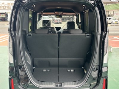 新型N-BOX(ホンダ)届出済未使用車 内外装写真他２
