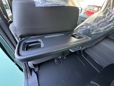 新型N-BOX(ホンダ)届出済未使用車 内外装写真他１