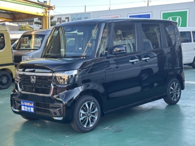 新型N-BOX(ホンダ)届出済未使用車 前方