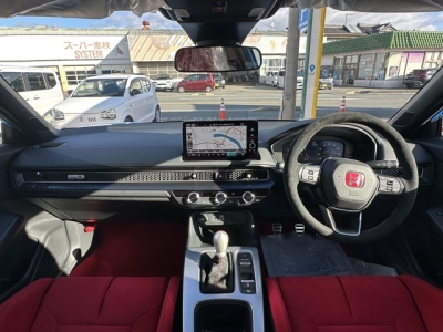 シビック(ホンダ)登録済未使用車 後席から見た前席