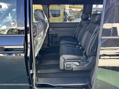 ステップワゴン(ホンダ)登録済未使用車 後席内装