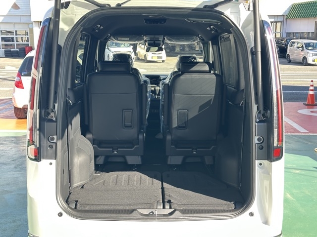ステップワゴン(ホンダ)登録済未使用車 12
