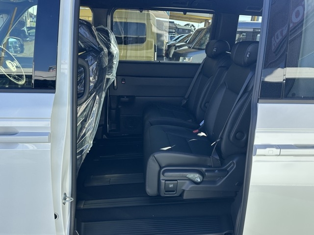 ステップワゴン(ホンダ)登録済未使用車 4