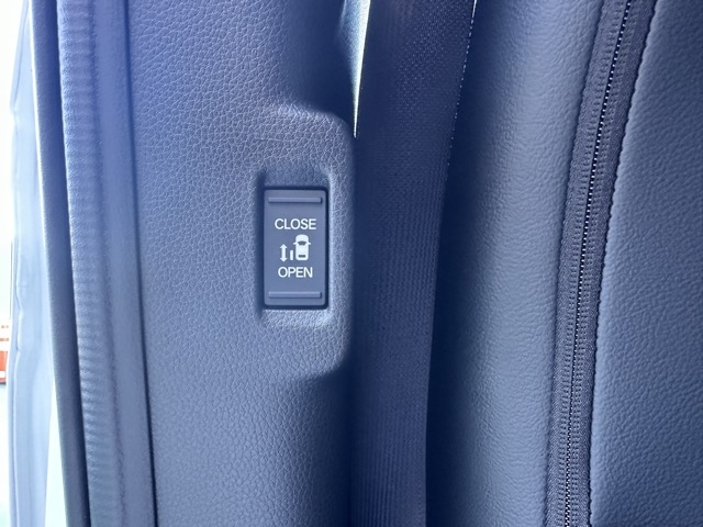 ステップワゴン(ホンダ)登録済未使用車 9