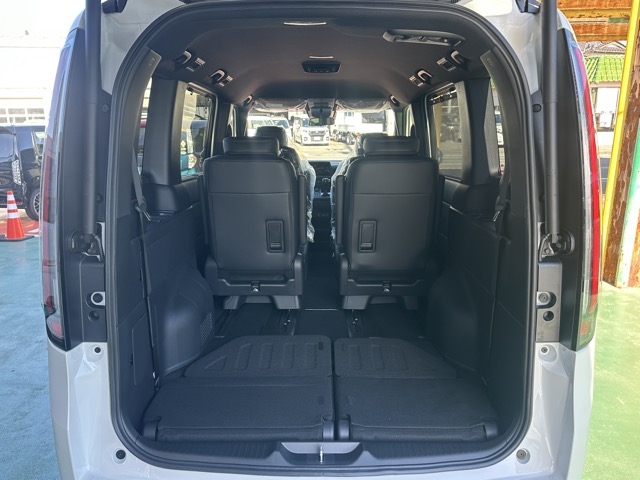 ステップワゴン(ホンダ)登録済未使用車 13