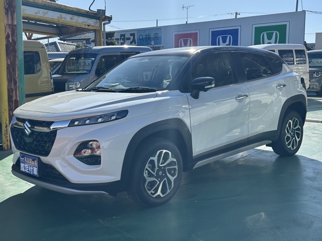 フロンクス(スズキ)登録済未使用車 1