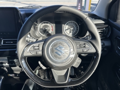 フロンクス(スズキ)登録済未使用車 内外装写真