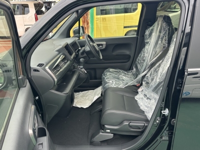 N-WGN(ホンダ)届出済未使用車 前席内装