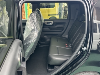 N-WGN(ホンダ)届出済未使用車 後席内装