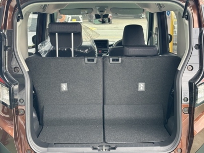 新型ムーヴ(ダイハツ)届出済未使用車 内外装写真他１