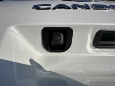 ムーヴキャンバス(ダイハツ)届出済未使用車 後席から見た前席