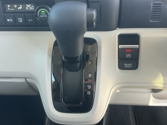 N-BOX(ホンダ)中古車 18