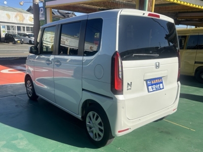 新型N-BOX(ホンダ)中古車 後方