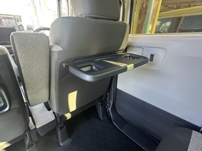 新型N-BOX(ホンダ)中古車 内外装写真他１