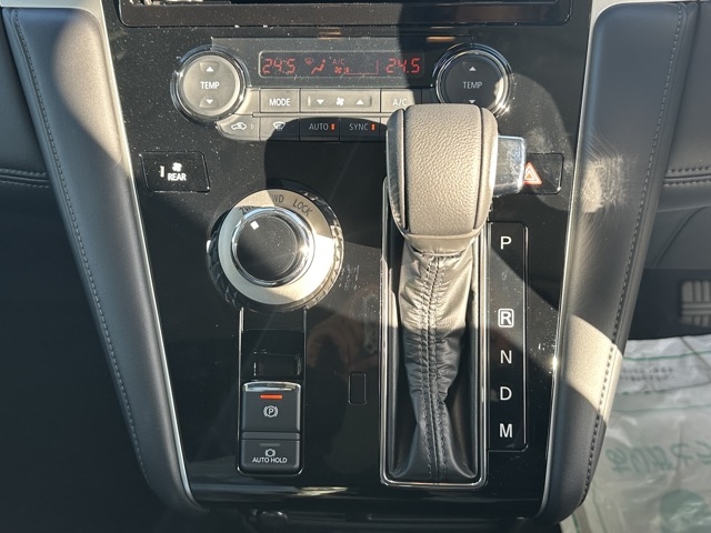 デリカD:5(三菱)登録済未使用車 21