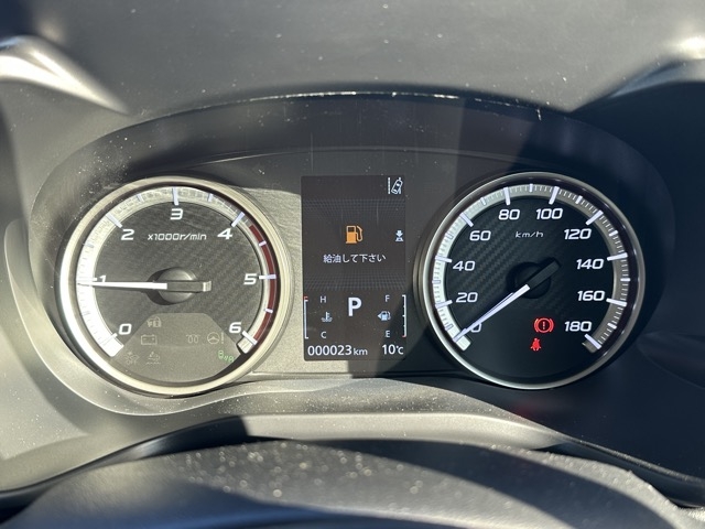 デリカD:5(三菱)登録済未使用車 24