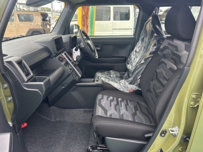 タフト(ダイハツ)届出済未使用車 前席内装