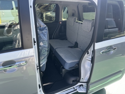 ムーヴキャンバス(ダイハツ)届出済未使用車 後席内装