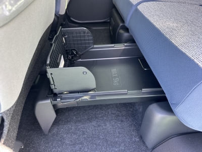 ムーヴキャンバス(ダイハツ)届出済未使用車 内外装写真他１