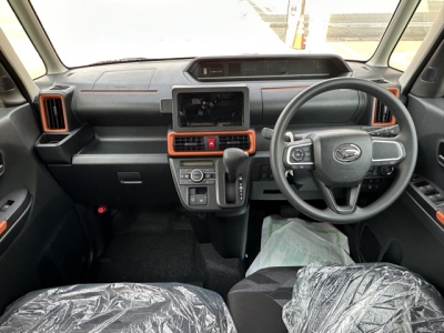 タントファンクロス(ダイハツ)届出済未使用車 内外装写真