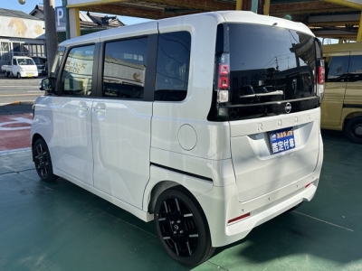 ルークス(ニッサン)届出済未使用車 後方