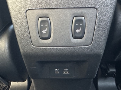 エクリプスクロスPHEV(三菱)中古車 内外装写真他