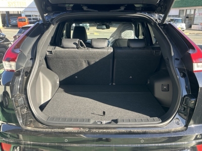 エクリプスクロスPHEV(三菱)中古車 内外装写真他１