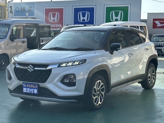 フロンクス(スズキ)登録済未使用車 1