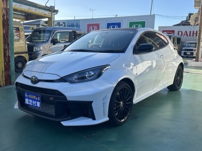 GRヤリス(トヨタ)中古車 前方