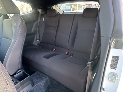 GRヤリス(トヨタ)中古車 後席内装