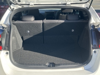 GRヤリス(トヨタ)中古車 内外装写真