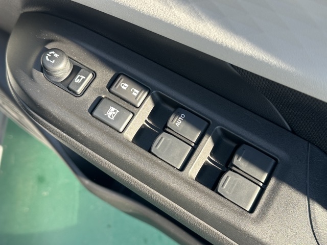 スイフト(スズキ)中古車 11