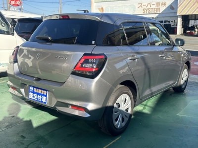 新型スイフト(スズキ)中古車 内外装写真他１