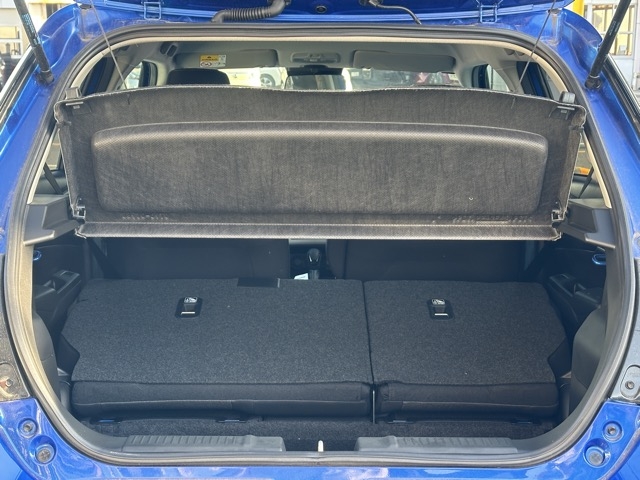 スイフト(スズキ)登録済未使用車 9