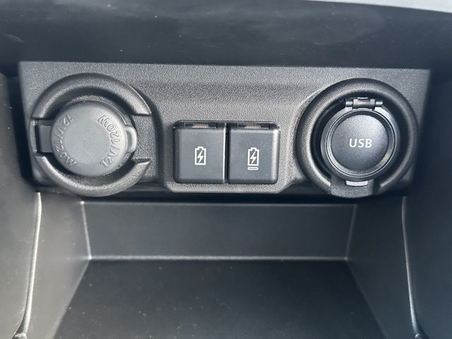 スイフト(スズキ)登録済未使用車 25