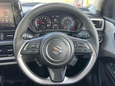 新型スイフト(スズキ)登録済未使用車 内外装写真