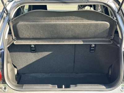 スイフトスポーツ(スズキ)登録済未使用車 内外装写真他